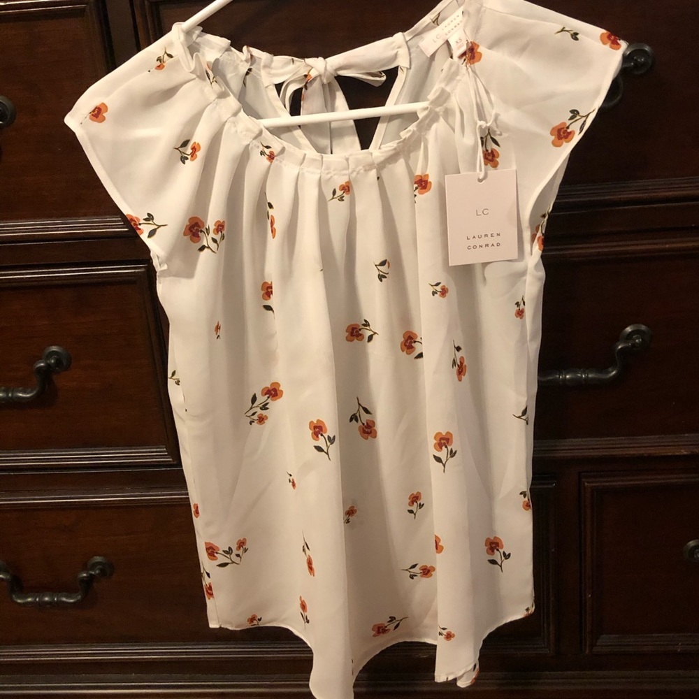 Pleated, tie neck detail top